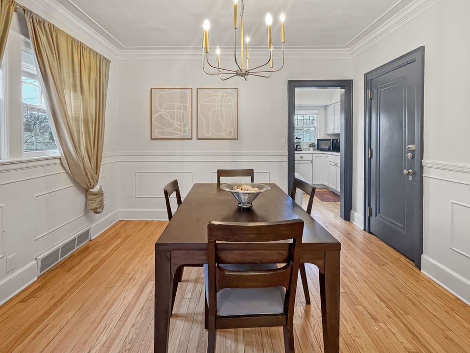 Table perfect for eating or games