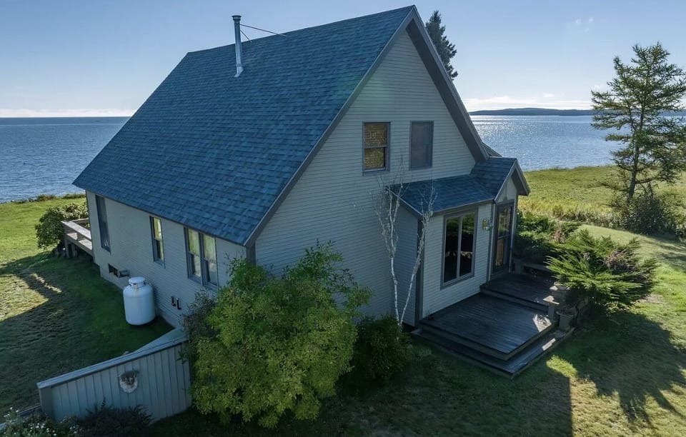 Front entrance to the cottage.