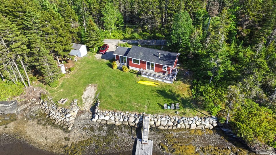 Private and secluded - just 10 minutes away from Lunenburg & world class dining!