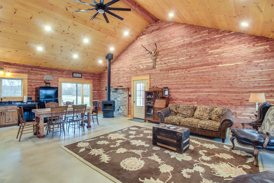 Living Space | Wood-Burning Stove Not Available for Guest Use