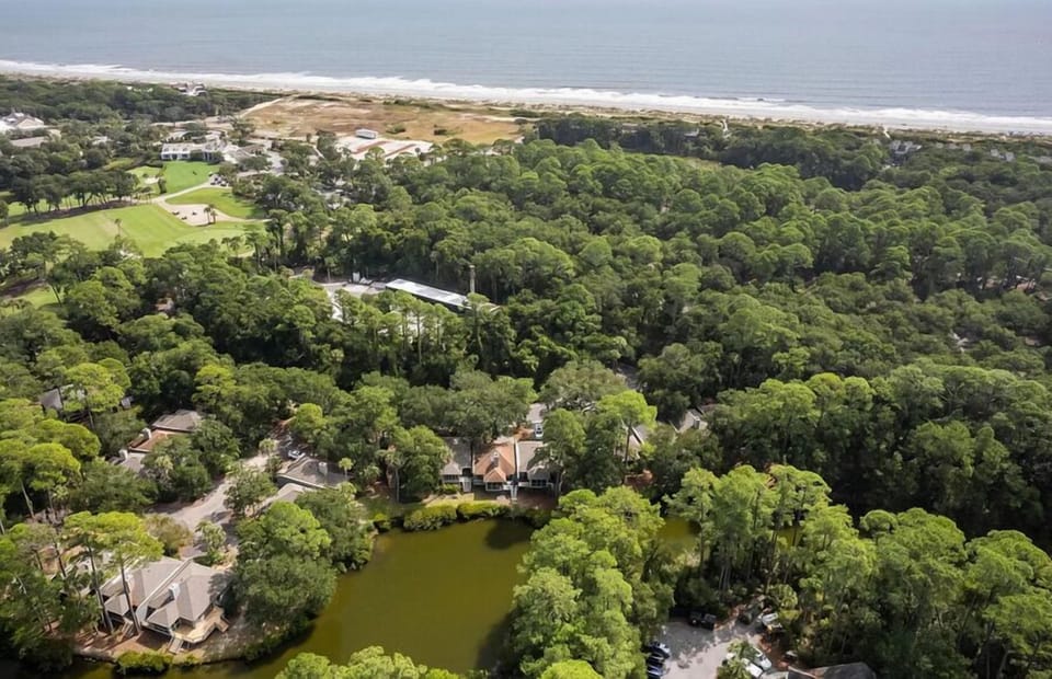 Aerial view - easy walk to the beach!