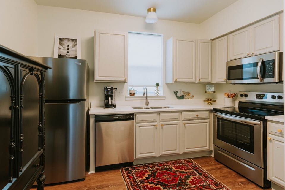 Kitchen with stainless steel appliances 