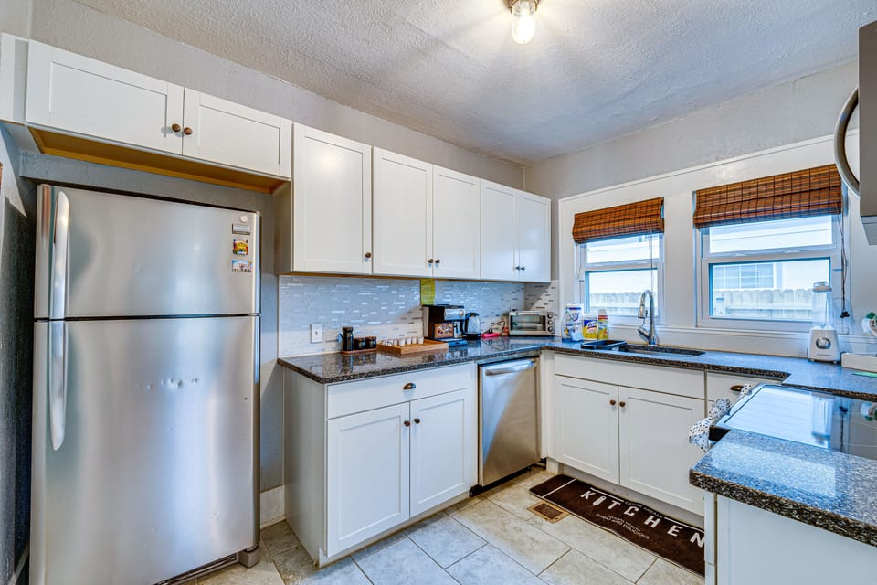 Kitchen | 1st Floor | Espresso Machine | Dishwasher