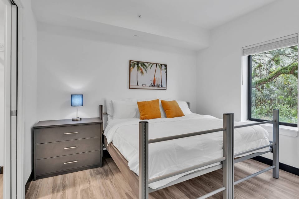 King bedroom with stylish surf theme!