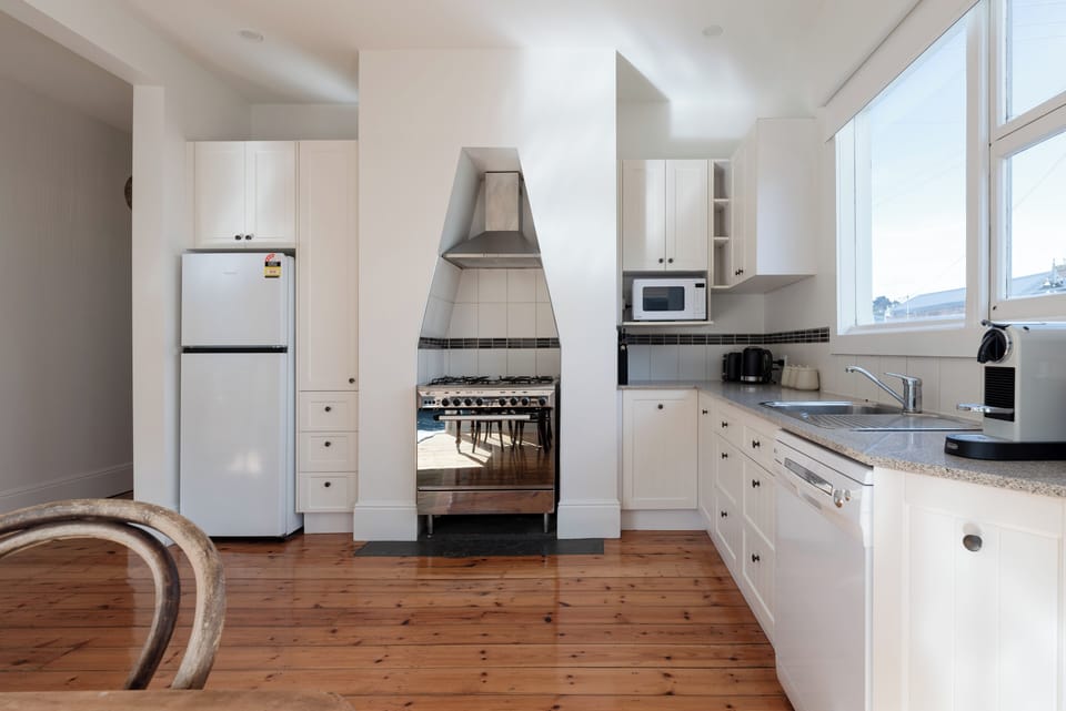 Fully-appointed kitchen