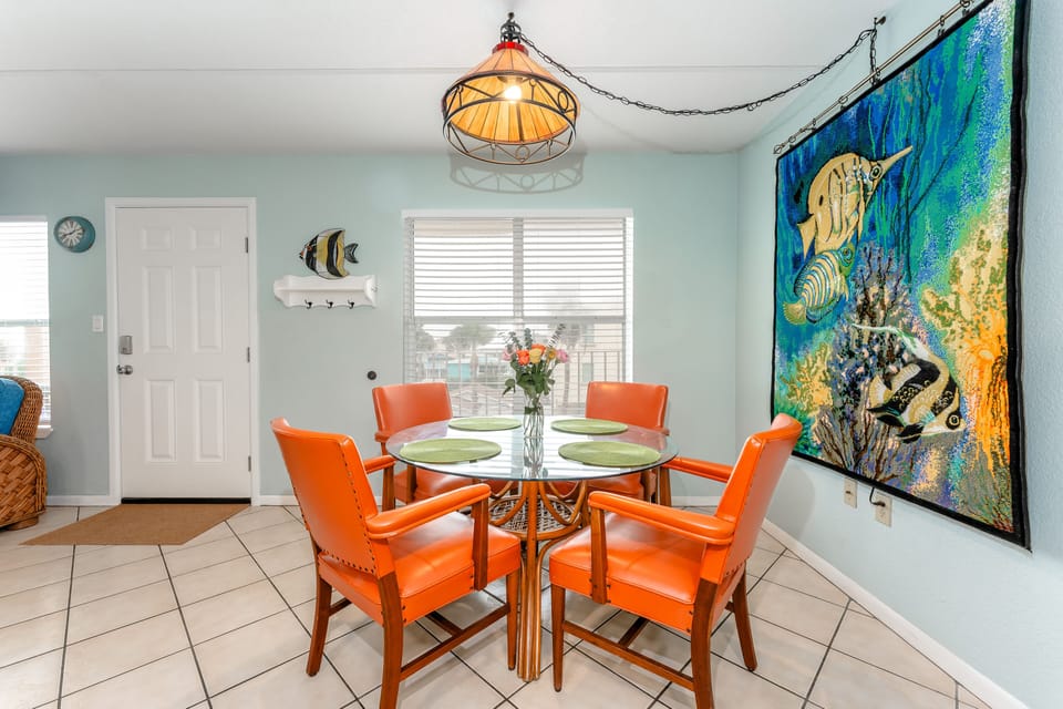 Enjoy a nice morning breakfast with your family or guests!