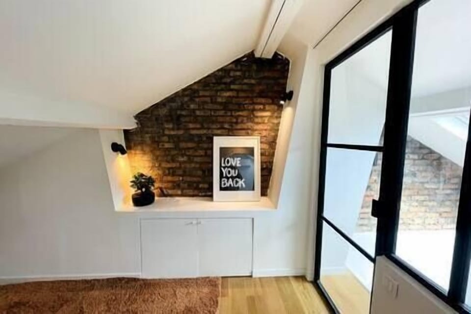 7c1c00e8 edf6 401c b855 e6ec3e4d5719