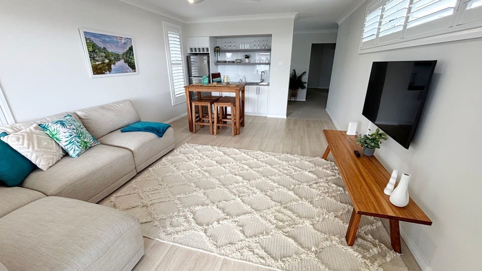 Upstairs entertaining area and kitchenette. 