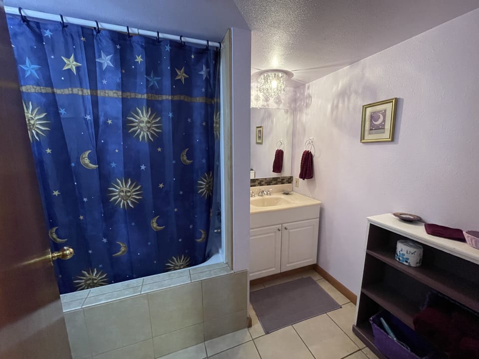 Bathroom2