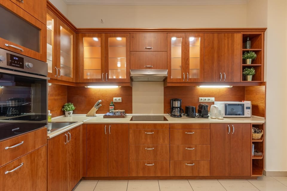 Károly Apartment 15