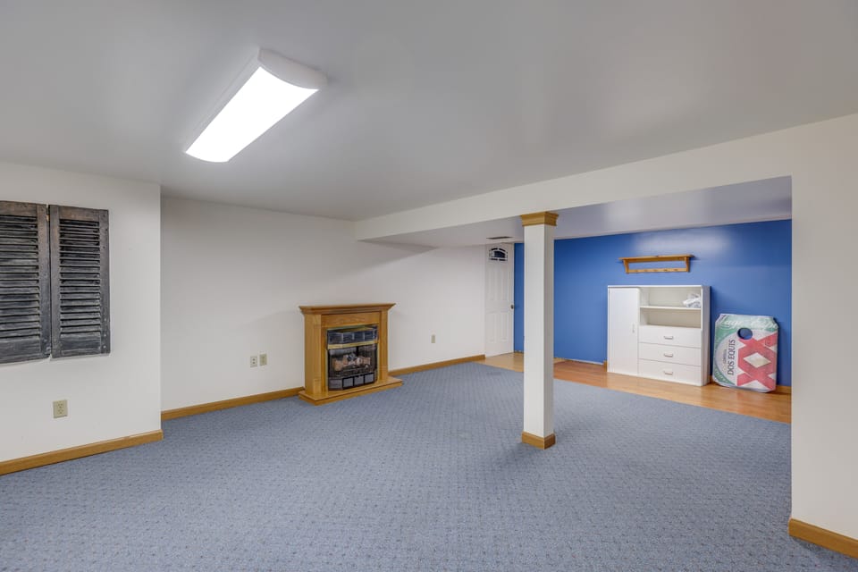 Basement | Fireplace | Laundry | Iron/Board