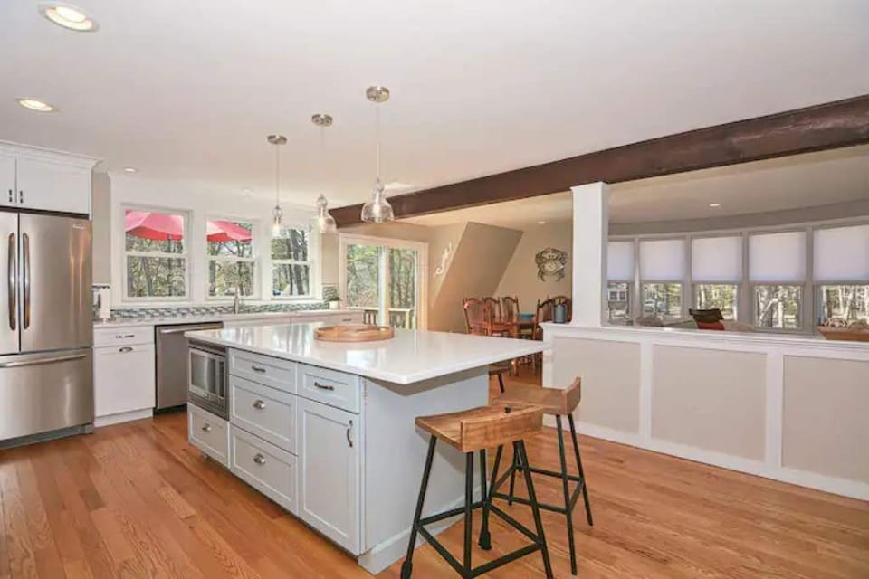 Enjoy cooking and entertaining in our fully stocked kitchen!