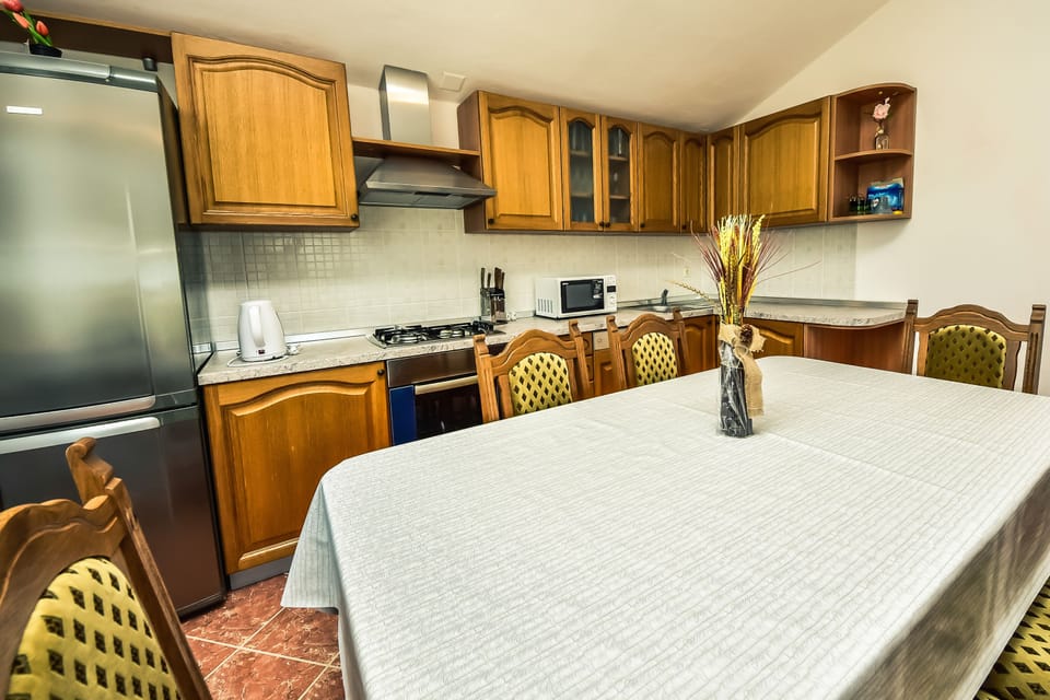 Kitchen and dining area