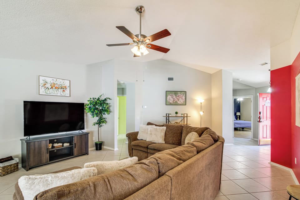 Pensacola Vacation Rental | 4BR | 2BA | 1 Small Step Required | 2,000 Sq Ft