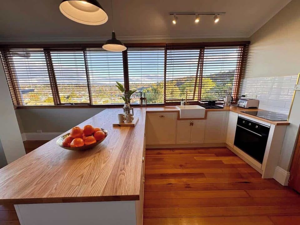 Large kitchen with Kleenmaid appliances
