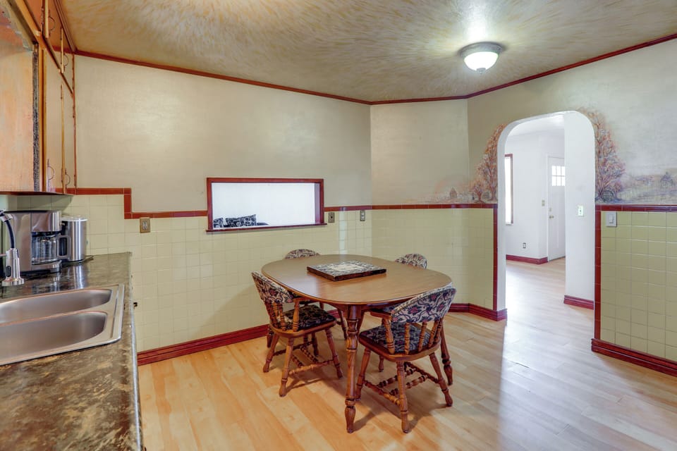 Kitchen | Dining Area