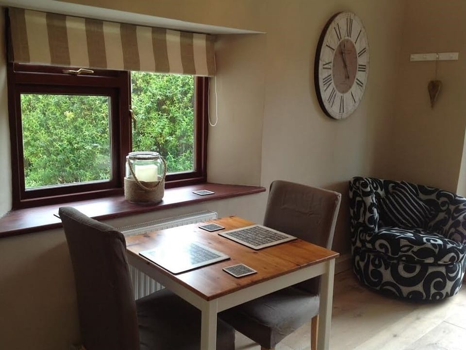 Cottage Dining Area