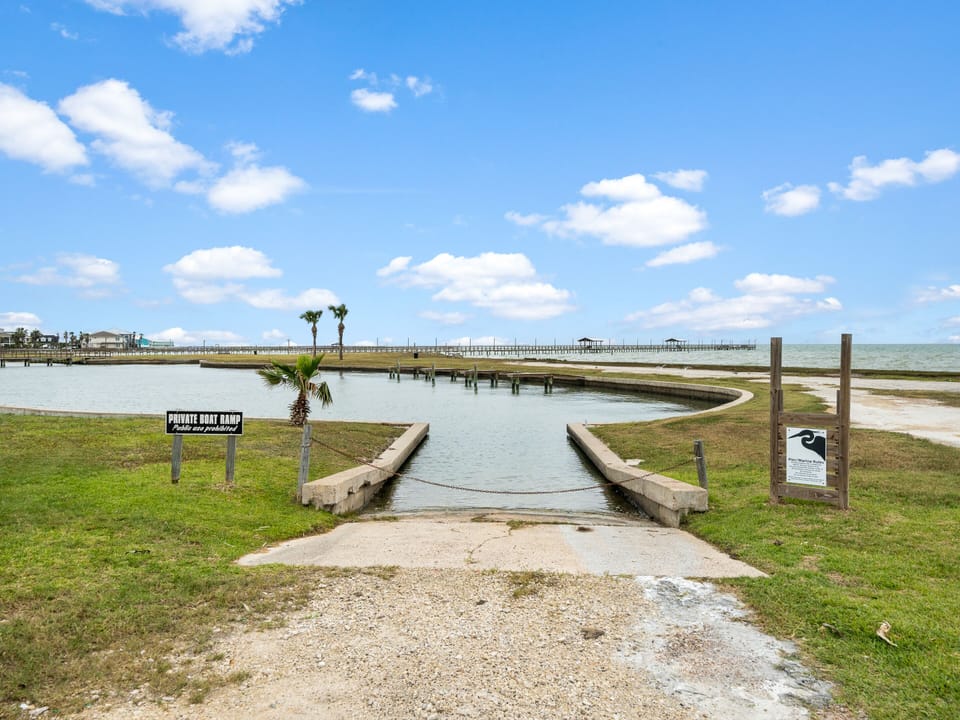 Rockport Racquet and Yacht Club Boat Ramp