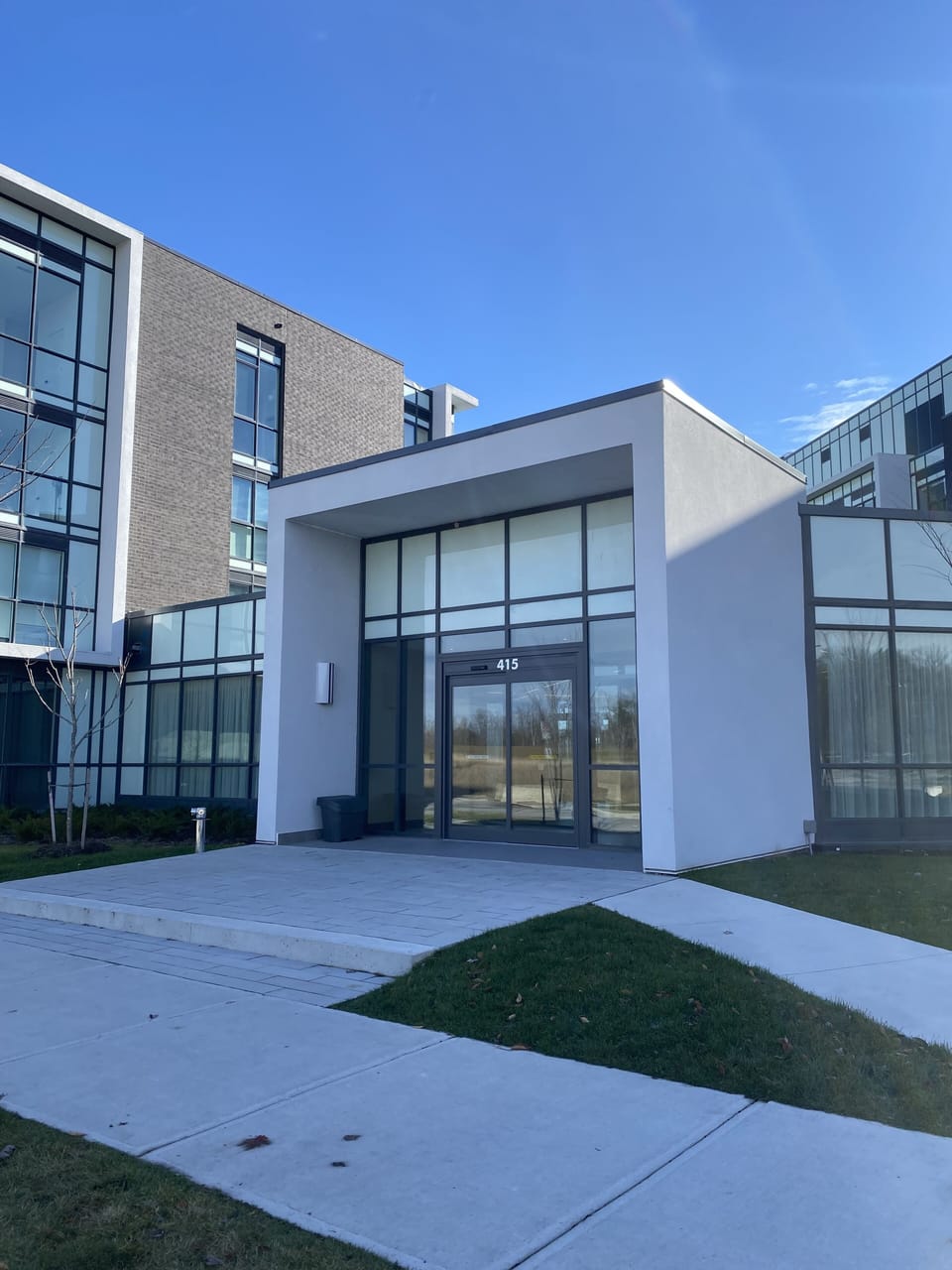 Highpoint Bldg - Front Entrance