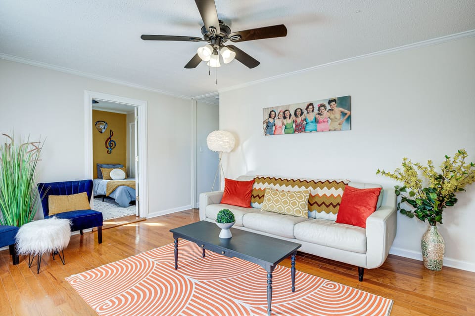 Winchester Vacation Rental | 3BR | 1.5BA | 2 Steps Required | 904 Sq Ft