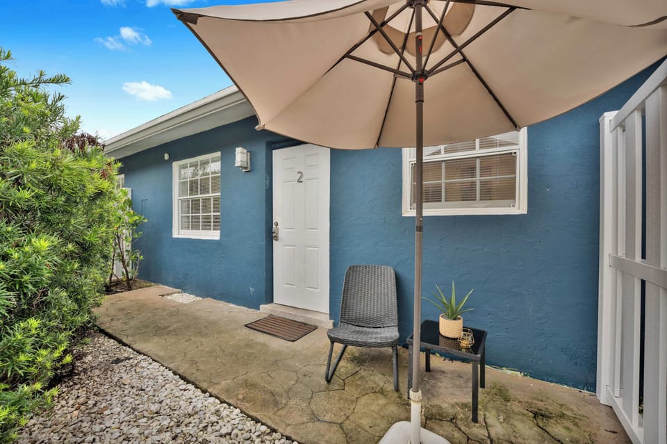Chic Condo w/ Patio, Near Fort Lauderdale Hotspots Apartment in Fort Lauderdale