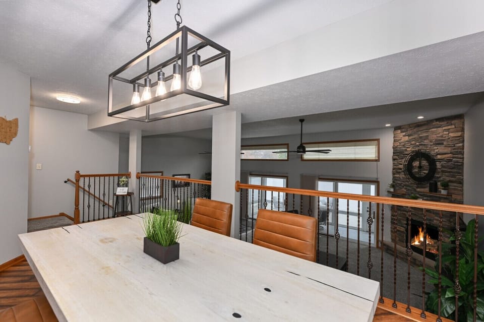Cozy Dining Area