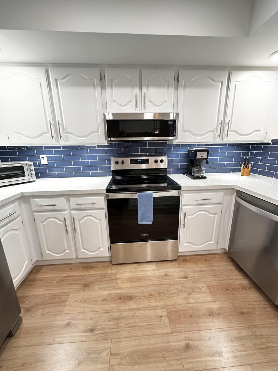 Newly updated and fully stocked kitchen for your stay.