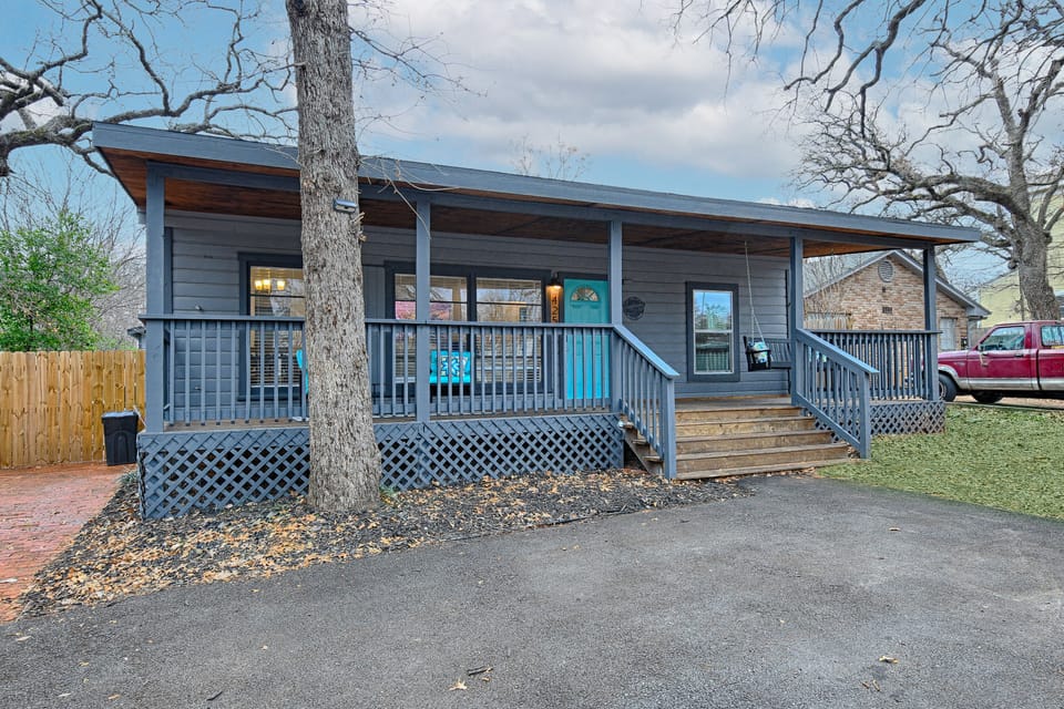 Front of house - plenty of parking (up to 4 places)