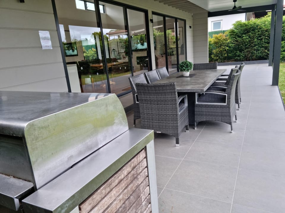 large under cover outdoor dining & BBQ