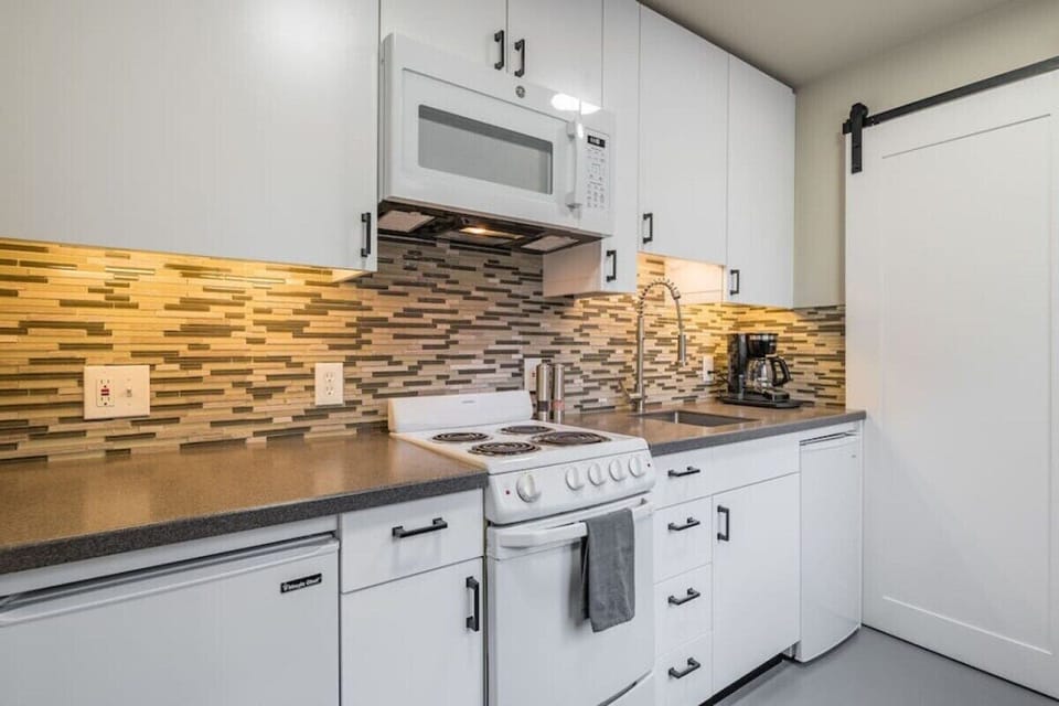 Enjoy our thoughtfully designed and well stocked kitchen with all the essentials to make meals at home or to prep lunches for a day on the go.