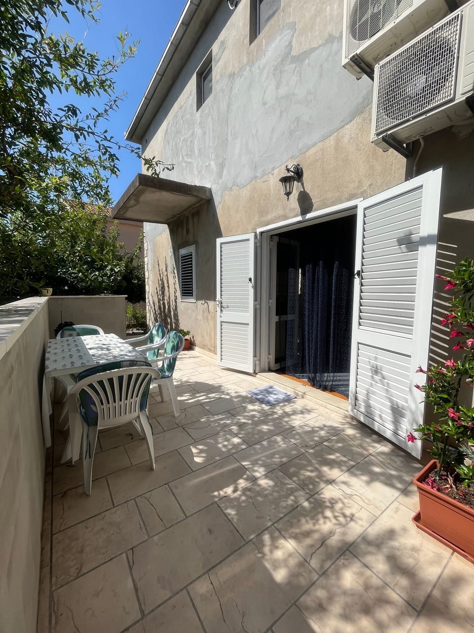 Terrace 2