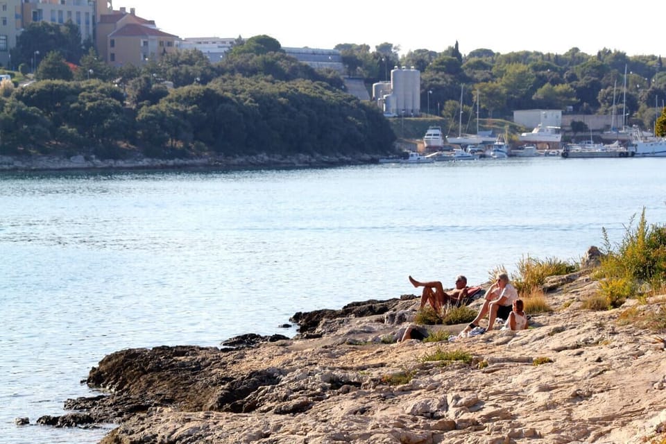 Nearby beaches