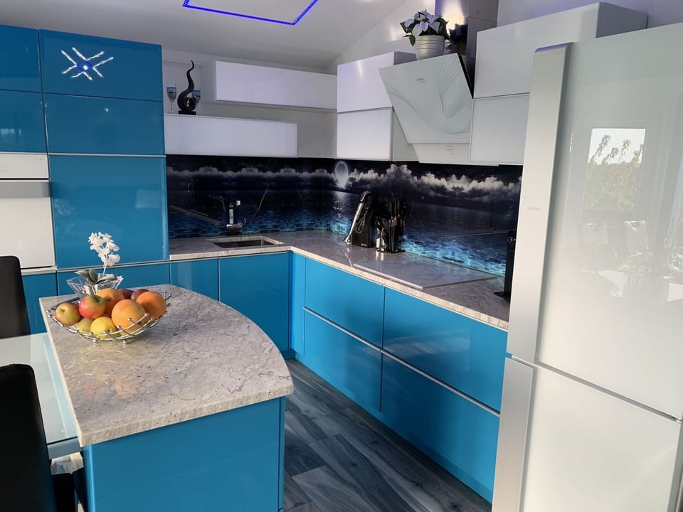 Kitchen 2