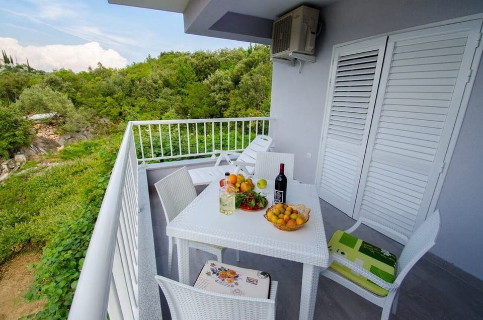 Balcony 1