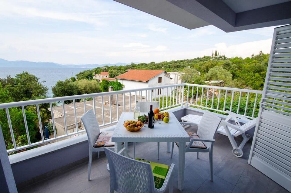 Balcony 1