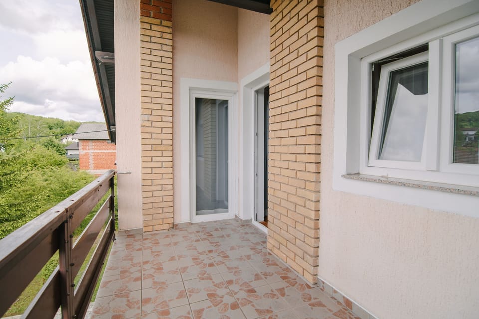 Balcony 2