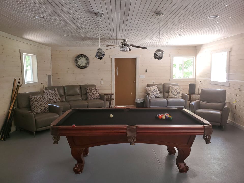 pool Table Room added