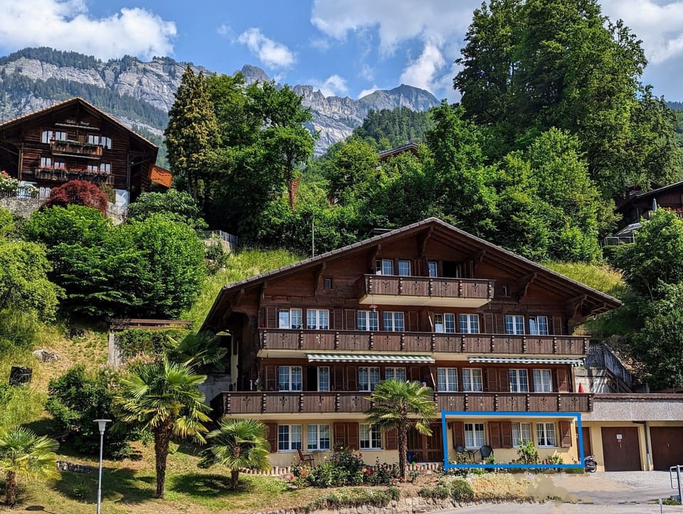 Chalet Lulu Brienz Studio is located on the ground floor of a Swiss chalet