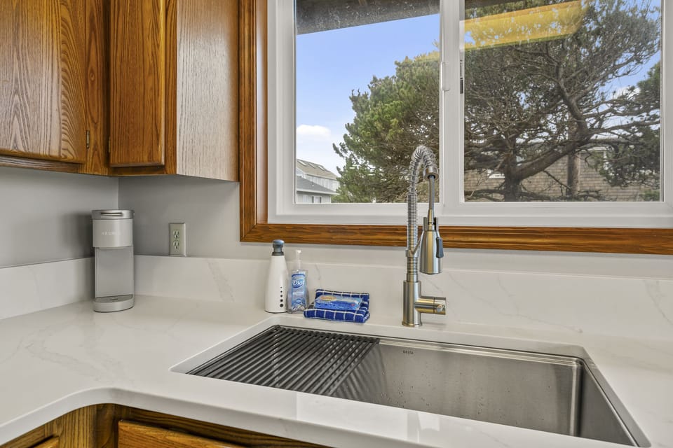 Complimentary Keurig coffee pods and tea bags