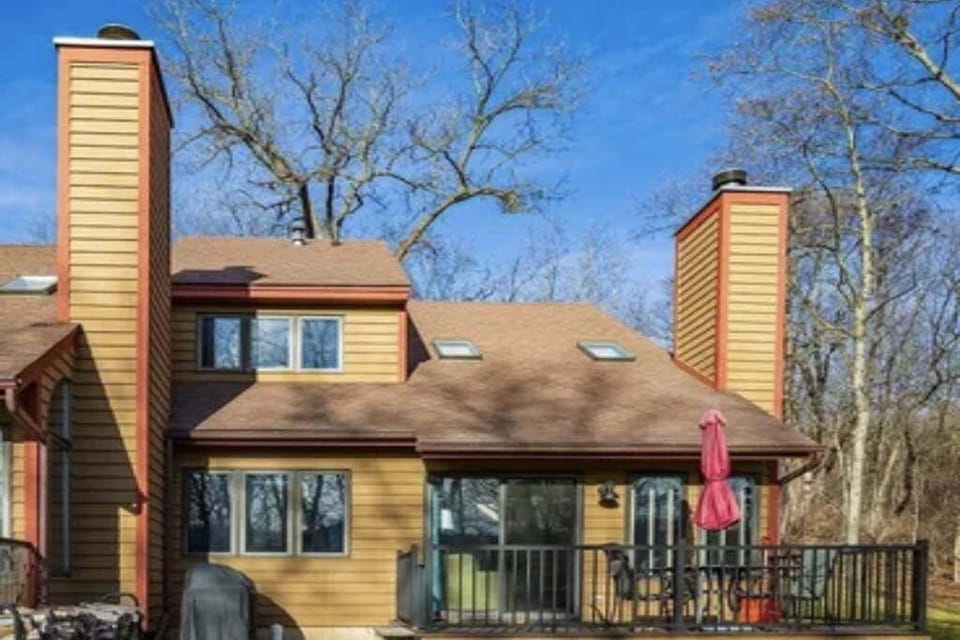 Back deck with view of South Golf Course. Included is Gas Grill.