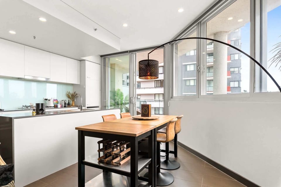 Kitchen/Dining Area