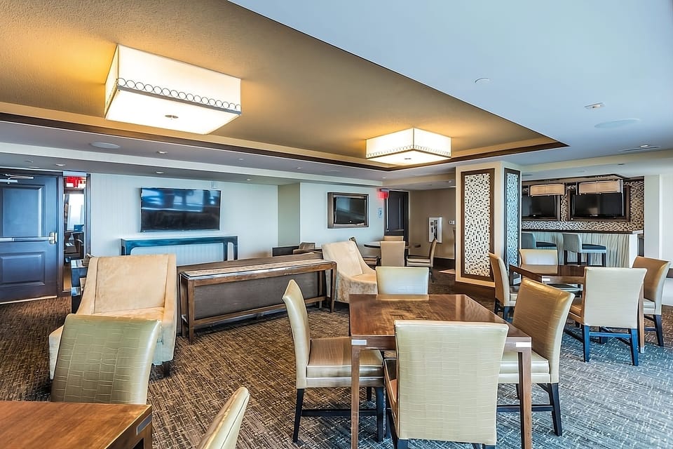 Executive Lounge