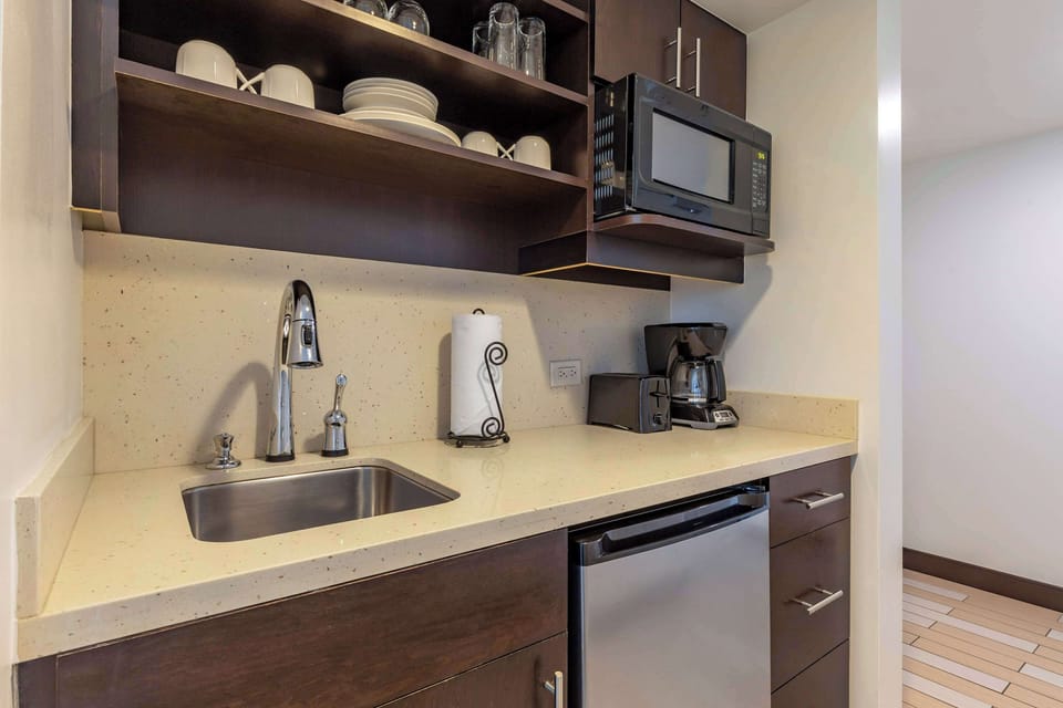 Brew morning coffee and prep snacks in your kitchenette.