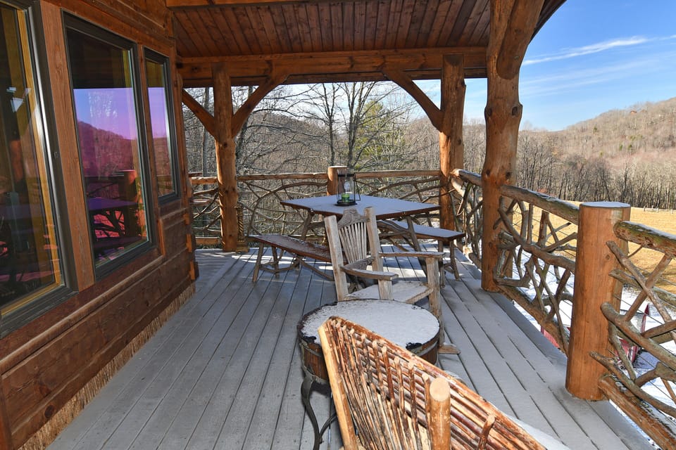 TreeHouse Porch Winter
