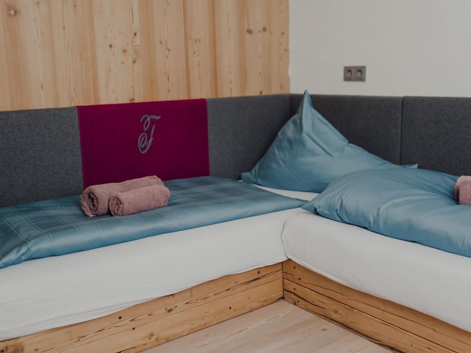 Doppelzimmer mit Dusche, WC - Forsthof Bed and Breakfast in Salzburgerland