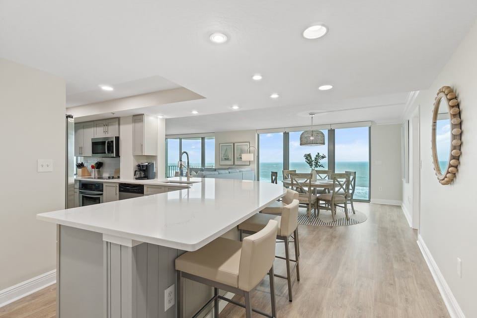 Kitchen-With Bar Seating