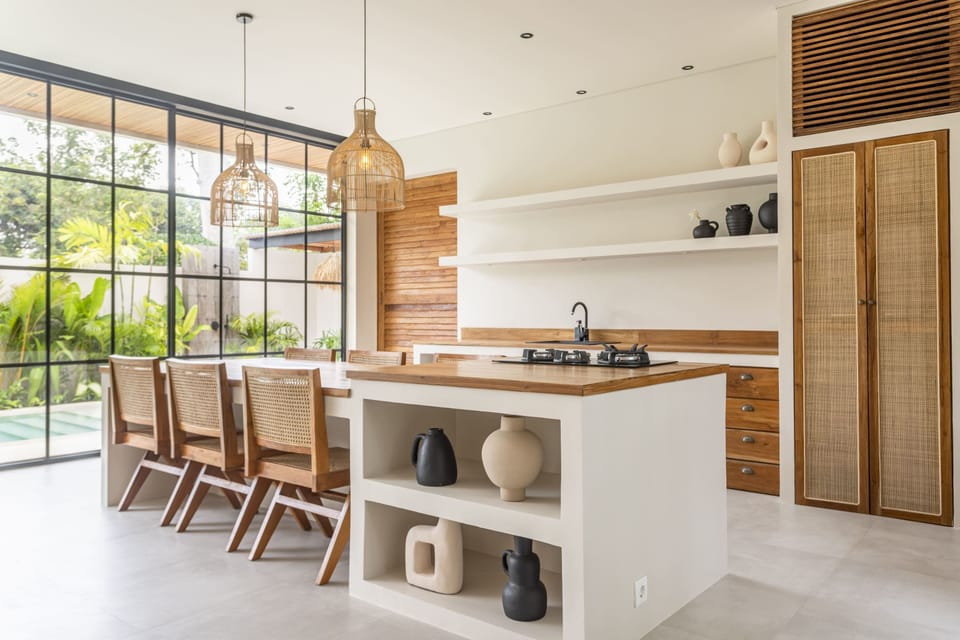 Dining table for 6 people