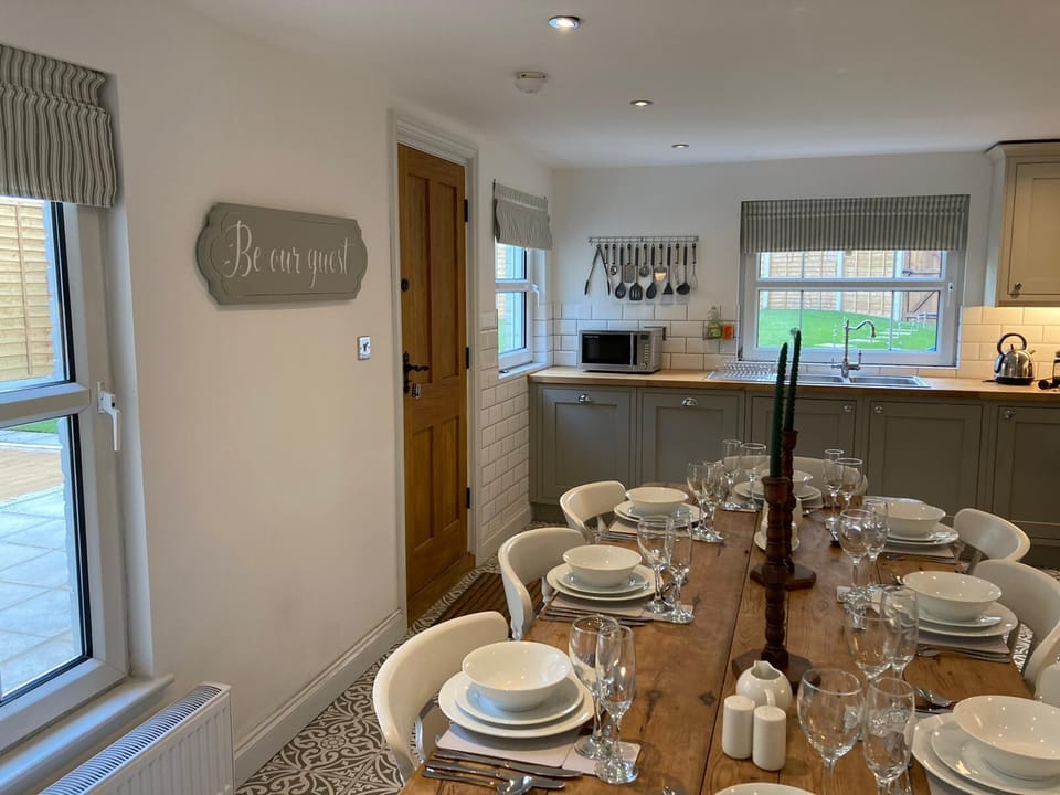 Perfect for celebratory meals with friends and family.