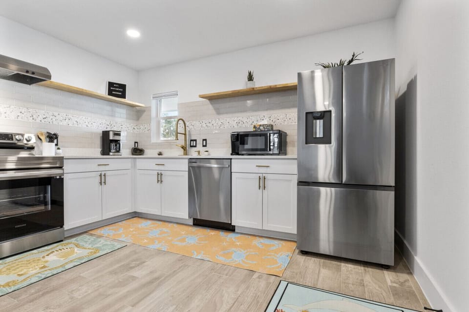 Kitchen 1