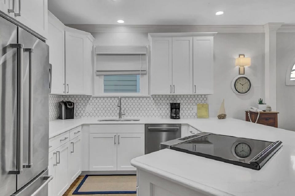 Kitchen (3).jpg
